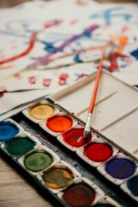 Painting hobby for arthritis