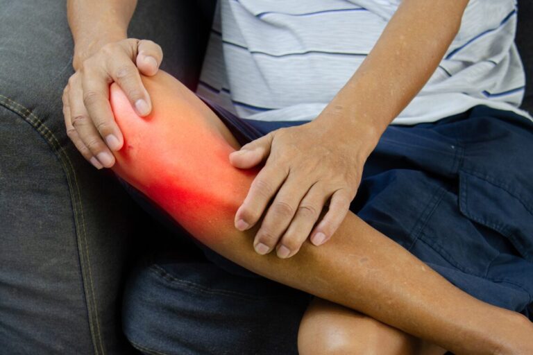 Arthritis vs Normal Joint Pain: How to Tell the Difference